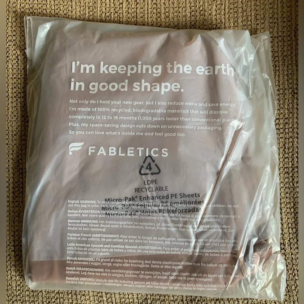 BNWT Fabletics Define PowerHold® High-Waisted 7/8 Legging - MEDIUM Pants - TEDDY - Picture 3 of 13